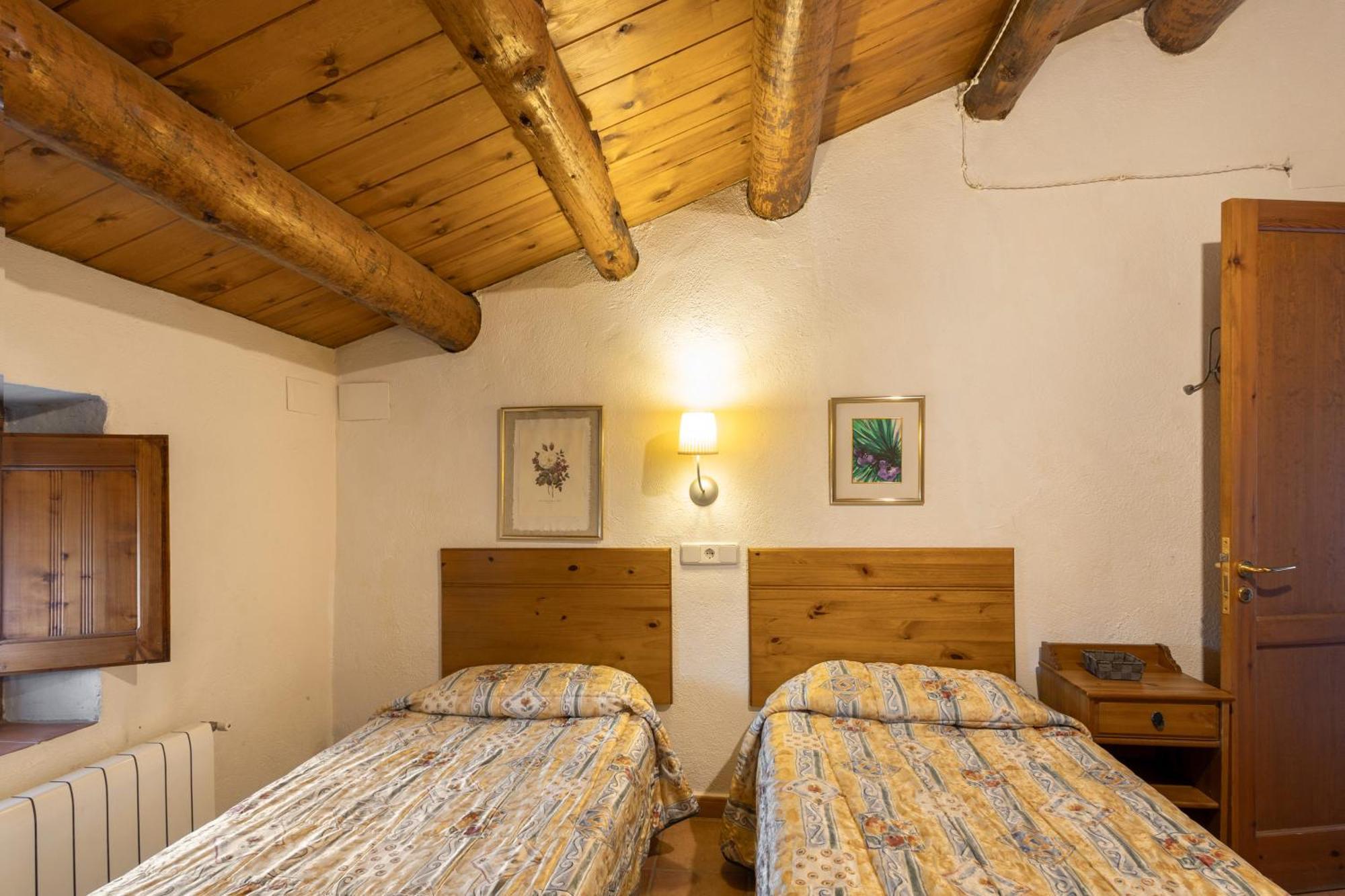 Cal Contra Guest House Gelida ภายนอก รูปภาพ