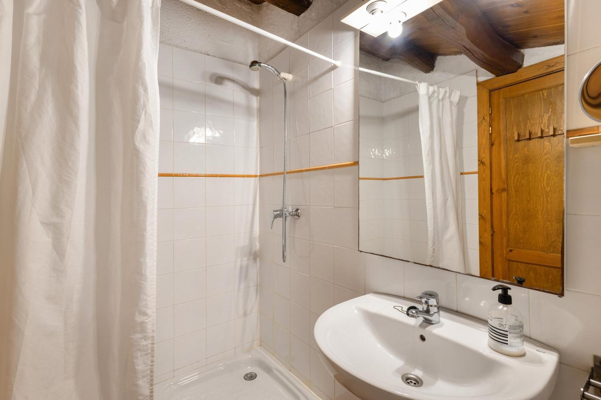 Cal Contra Guest House Gelida ภายนอก รูปภาพ